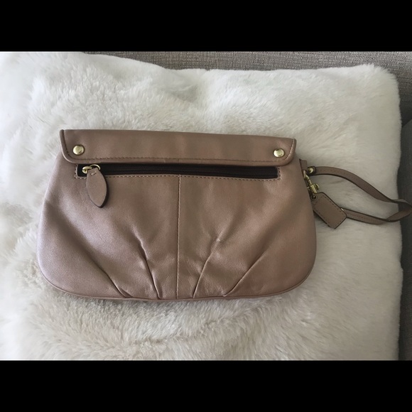 Coach wristlet - Picture 2 of 5